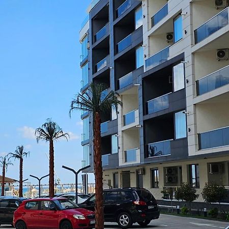 Luxury Aparthotel Promenada In Building Stefan Prima Linie La Mare Năvodari المظهر الخارجي الصورة