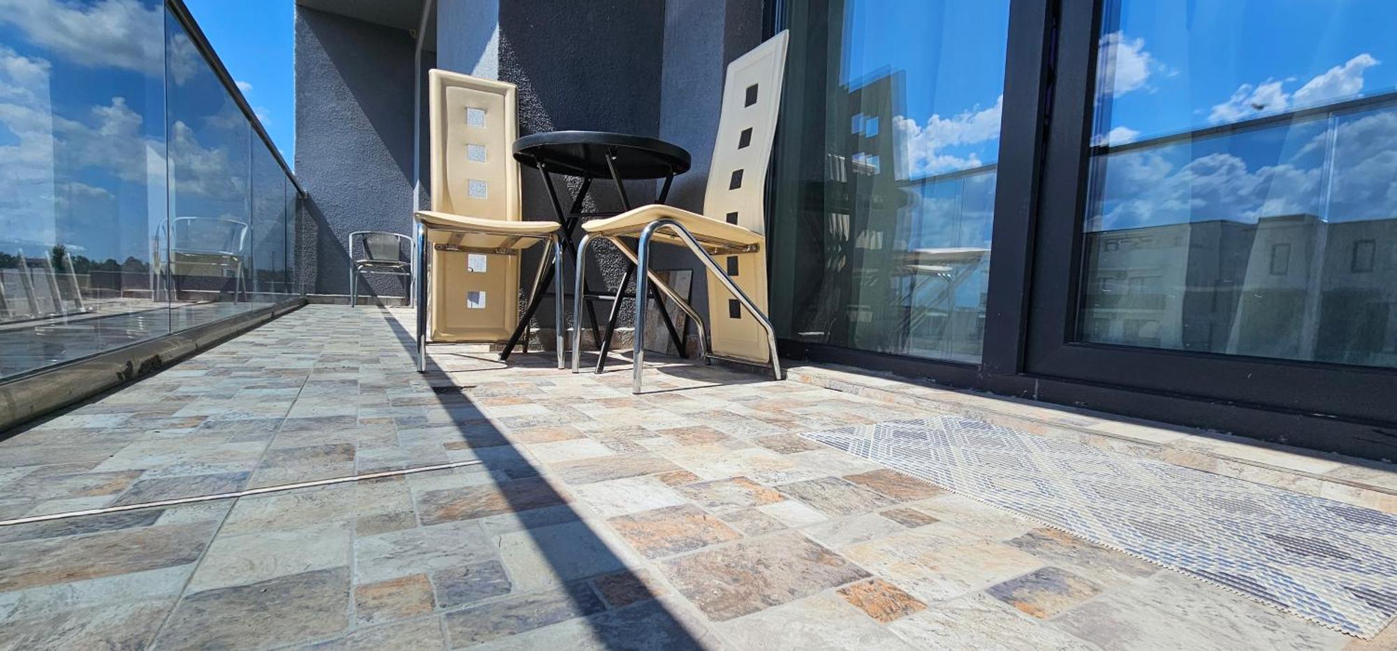 Luxury Aparthotel Promenada In Building Stefan Prima Linie La Mare Năvodari المظهر الخارجي الصورة